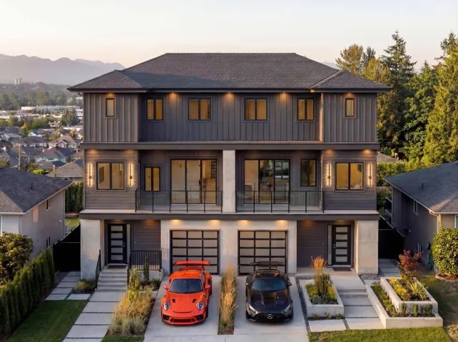 18998 62 AVENUE, Surrey, British Columbia V3S8A3