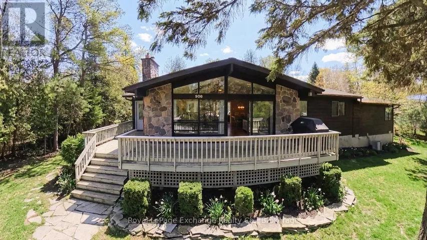 906 VICTORIA ROAD, Huron-Kinloss, Ontario N0G2R0