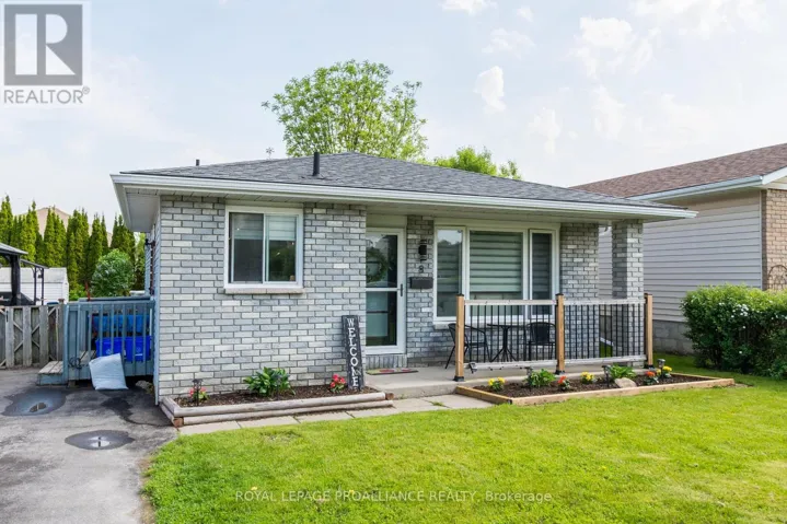 8 BIRCH STREET, Quinte West (Trenton Ward), Ontario K8V6J1