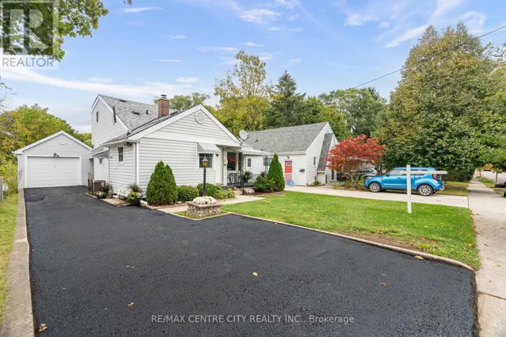 478 MOORE STREET, London South (South F), Ontario N6C2C2