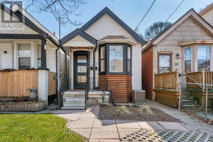 283 CHISHOLM AVENUE, Toronto (Woodbine-Lumsden), Ontario M4C4W5