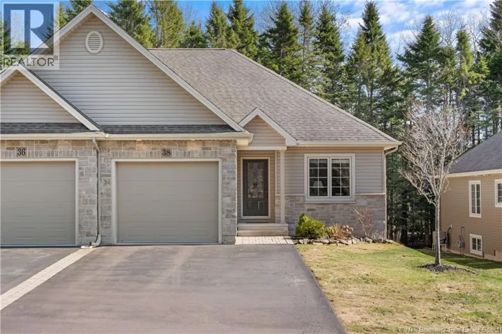 38 Boisée, Dieppe, New Brunswick E1A8Y7