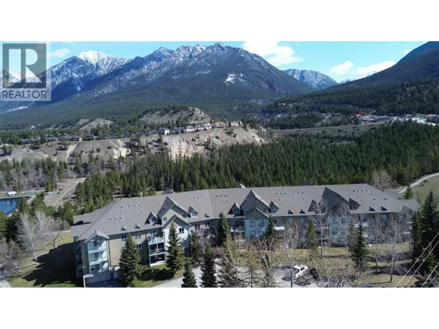 4769 Forsters Landing Road Unit# 306, Radium Hot Springs, British Columbia V0A1M0