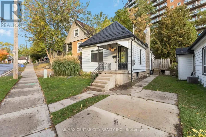 97 WALNUT STREET, London North (North N), Ontario N6H1C3