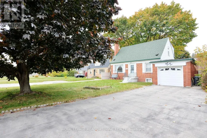 825 NORTH SERVICE ROAD, Mississauga (Lakeview), Ontario L4Y1A2