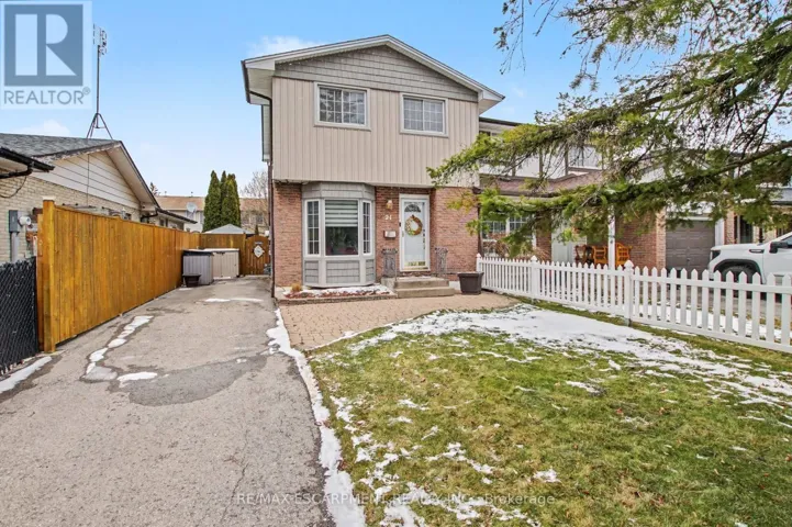 21 GREYSTONE CRESCENT, St. Catharines (Lakeport), Ontario L2N6P1
