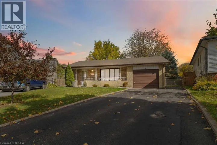 11 SIGURD JENSEN Court, Brantford, Ontario N3R6Y8