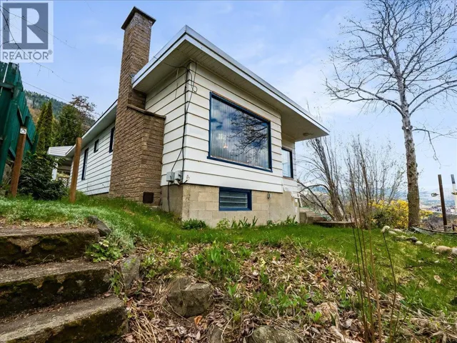 1472 Green Avenue Lane, Trail, British Columbia V1R4K2