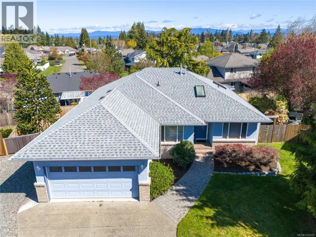 1107 Aery View Way, French Creek, British Columbia V9P2N9