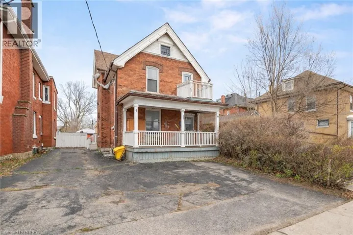 10 HENRIETTA Street, Brantford, Ontario N3T3Y9