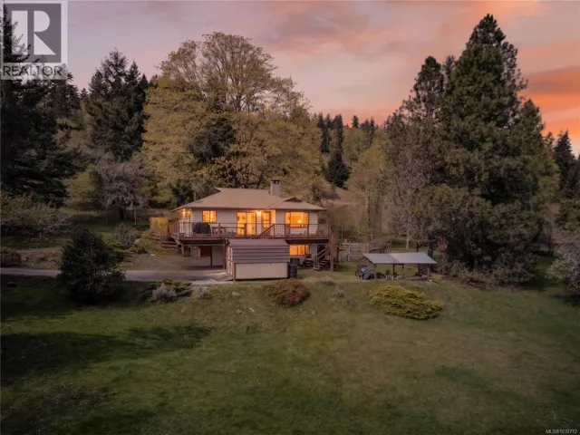 456 Dukes Rd, Salt Spring, British Columbia V8K2B6