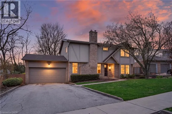 1878 HEATHER HILLS Drive, Burlington, Ontario L7P3A3