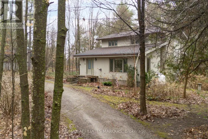 239 BAY ROAD, Rideau Lakes, Ontario K0G1L0