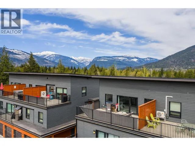 1901 Nels Nelson Crescent Unit# 1204, Revelstoke, British Columbia V0E2S3