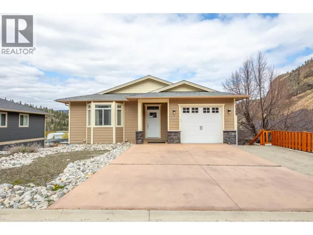 8738 PALMER Place, Summerland, British Columbia V0H1Z2