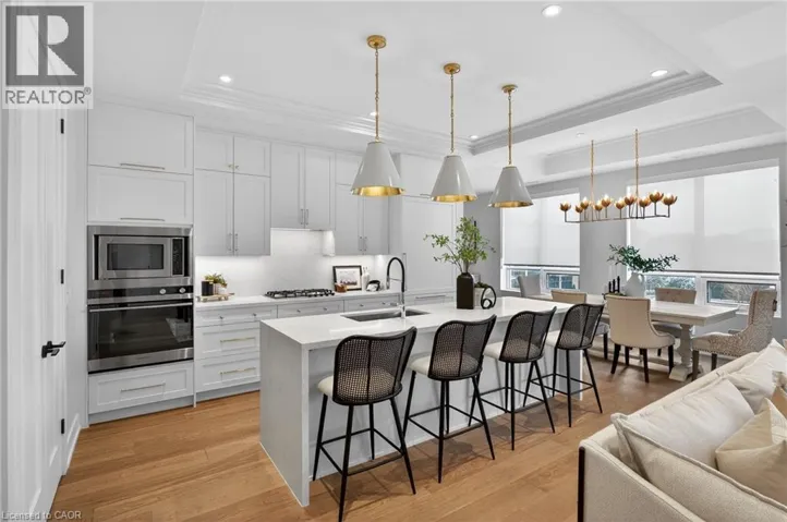 123 MAURICE Drive Unit# 401, Oakville, Ontario L6K2W6