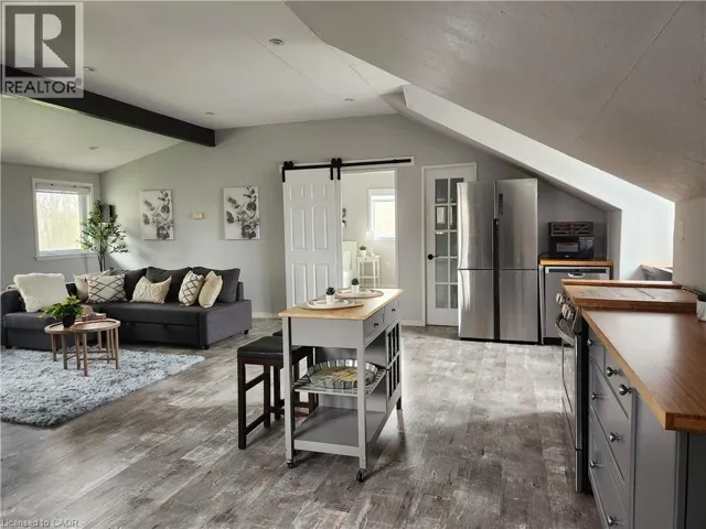 267 PINEHURST Road Unit# Upper, Paris, Ontario N3L3E2