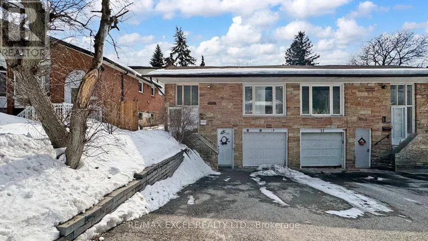 19 CLANCY DRIVE, Toronto (Don Valley Village), Ontario M2J2V7
