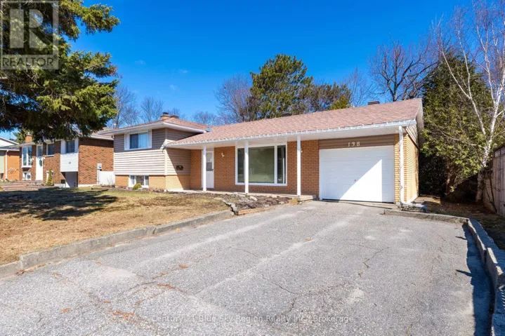 138 MACBETH CRESCENT, North Bay (Widdifield), Ontario P1B7X6