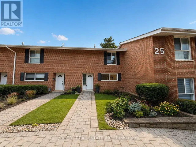 4 - 25 ROMFIELD CIRCUIT, Markham (Royal Orchard), Ontario L3T3H4