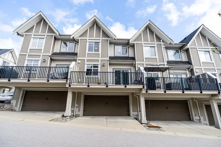 12 6588 195A STREET, Surrey, British Columbia V4N6N5