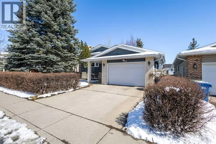 108 Woodmont Drive SW, Calgary, Alberta T2W4M3