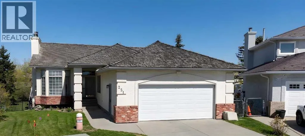 251 Hampshire Place NW, Calgary, Alberta T3A4Y7