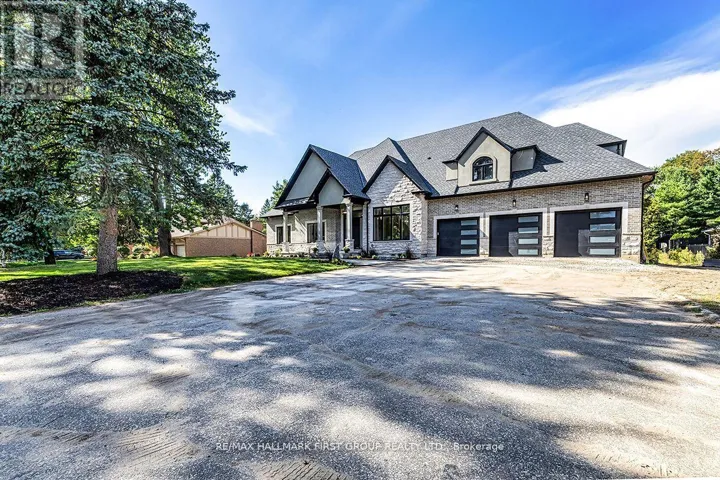 10 PHILIPS ROAD, Whitby, Ontario L1M1G7