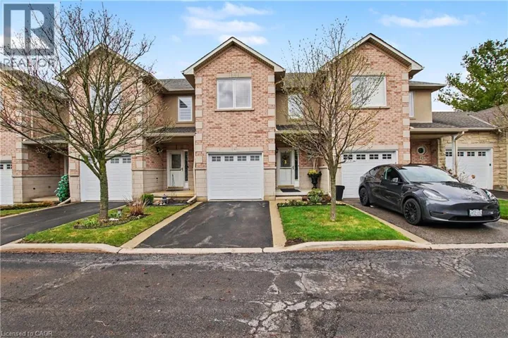 81 VALRIDGE Drive Unit# 44, Ancaster, Ontario L9G5B6
