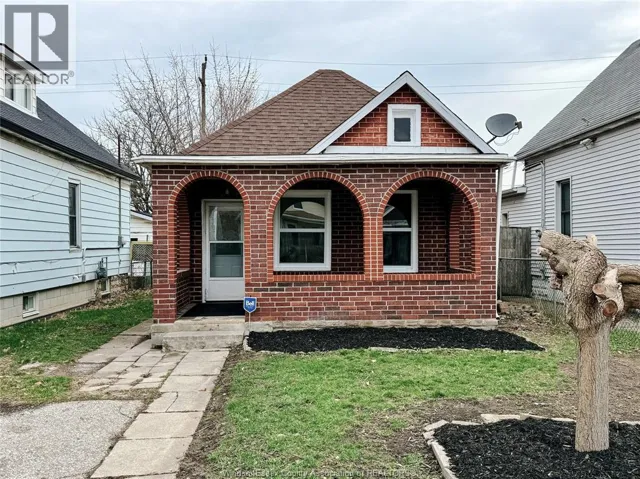 1046 LILLIAN, Windsor, Ontario N9A1V7