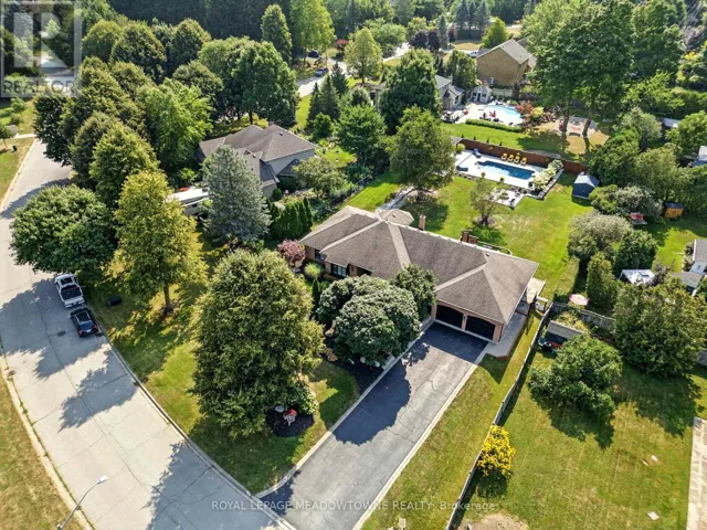 2 BLUEHERON LANE, Hamilton (Carlisle), Ontario L0R1H1