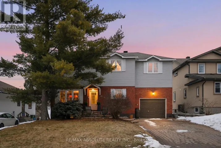 605 ROWANWOOD AVENUE, Ottawa, Ontario K2A3E3