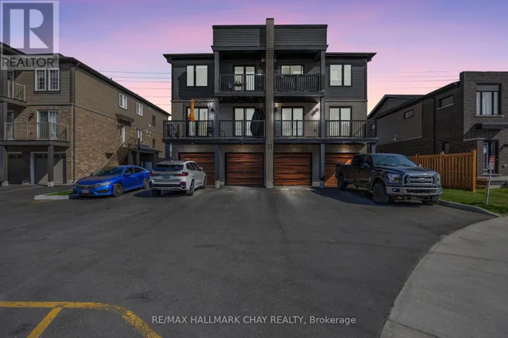 9 - 31 PUMPKIN CORNER CRESCENT, Barrie (Innis-Shore), Ontario L9J0C2