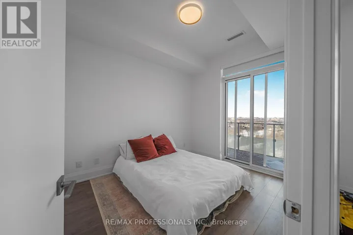 2005 - 20 BRIN DRIVE, Toronto (Edenbridge-Humber Valley), Ontario M8X1Y6