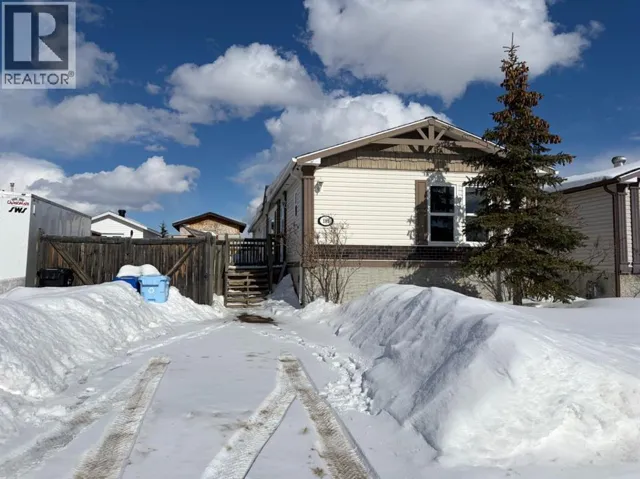 109 Elm Street, Fort McMurray, Alberta T9K0J8