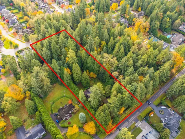 13915 27 AVENUE, Surrey, British Columbia V4P1T4