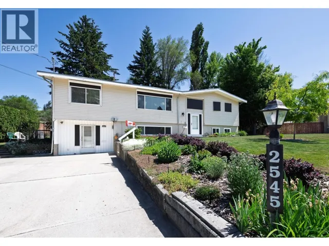 2545 Colleen Road, West Kelowna, British Columbia V1Z2K6