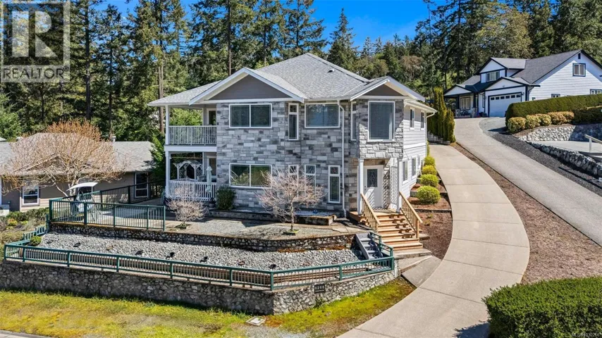 6265 Crestwood Dr, Duncan, British Columbia V9L6Z1