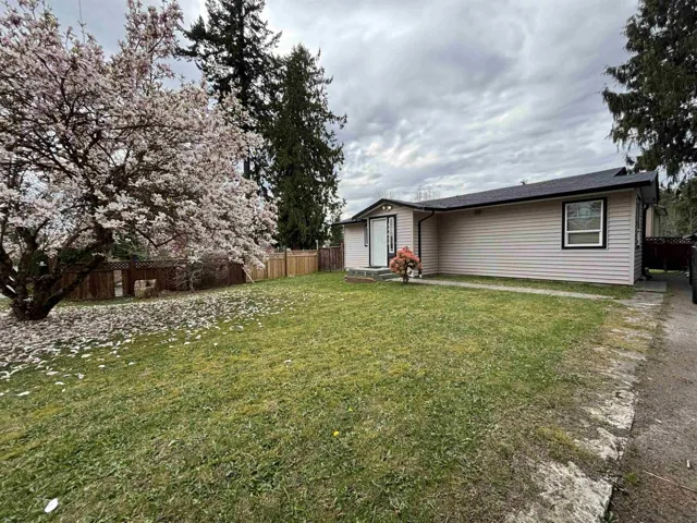 33475 CHERRY AVENUE, Mission, British Columbia V2V2V5