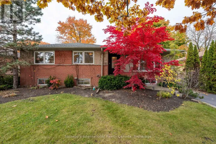 71 NORTH FORSTER PARK DRIVE, Oakville (CO Central), Ontario L6K1Z4