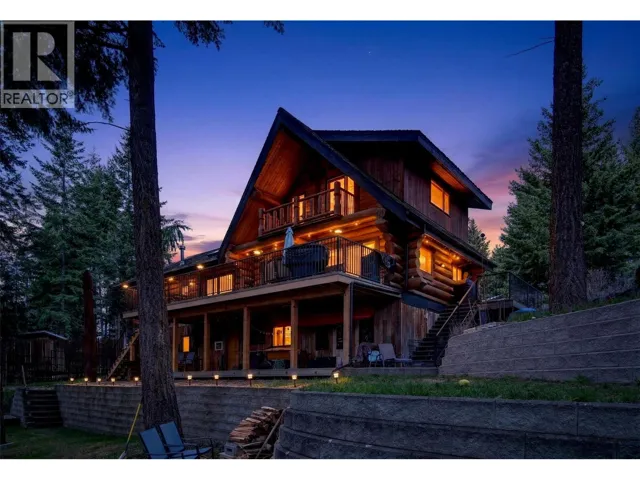 2403 Mount Tuam Crescent, Sorrento, British Columbia V0E2W2