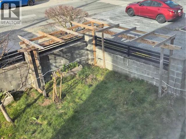Ground Level 6190 CLINTON ST., Burnaby, British Columbia V5J2M7