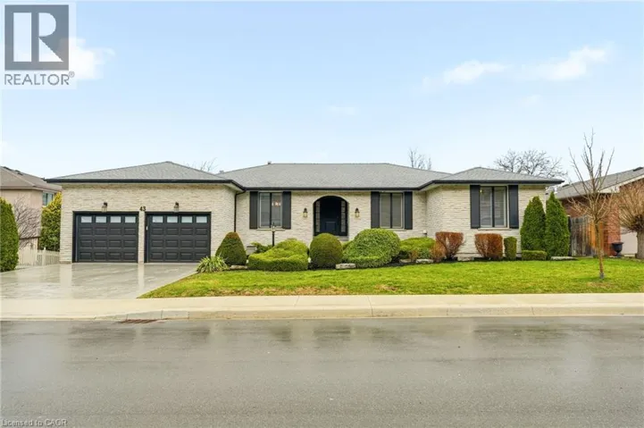 43 MAPLE Drive, Stoney Creek, Ontario L8G3C4
