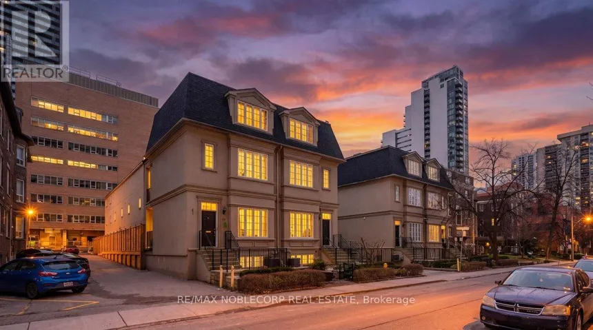 6 LUSCOMBE LANE, Toronto (Church-Yonge Corridor), Ontario M4Y3B5