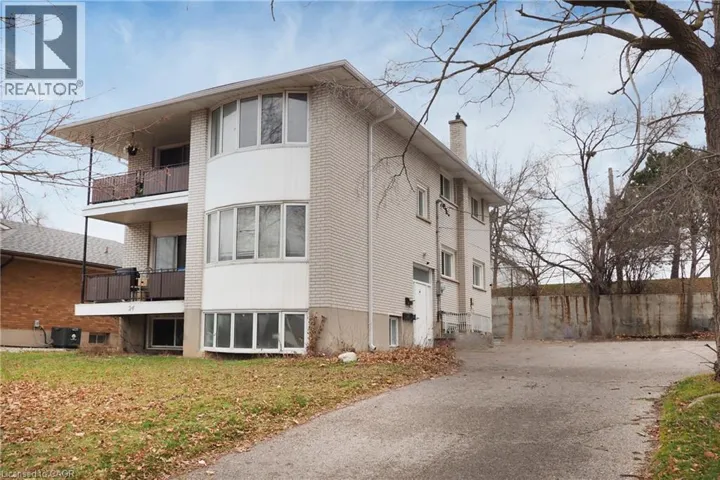 24 AUSTIN Drive Unit# 3, Waterloo, Ontario N2L3Y1