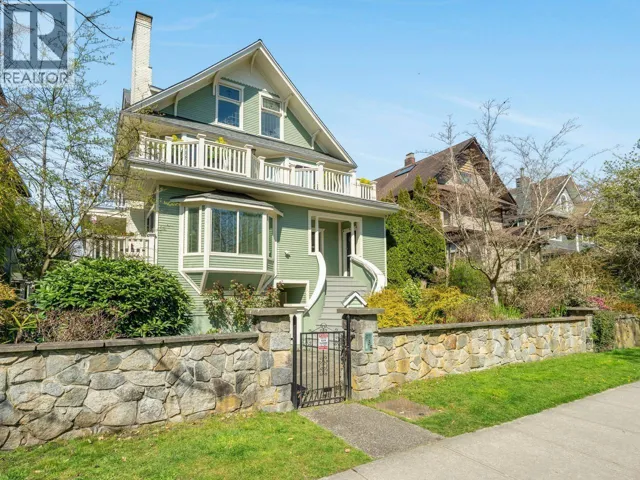6 335 W 13TH AVENUE, Vancouver, British Columbia V5Y1W2