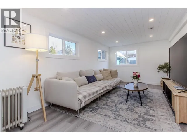 24 40157 GOVERNMENT ROAD, Squamish, British Columbia V8B0N7