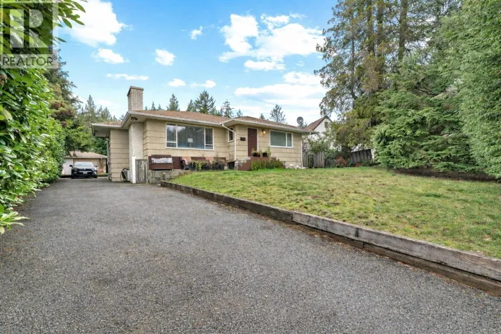 3955 HIGHLAND BOULEVARD, North Vancouver, British Columbia V7R2Y7