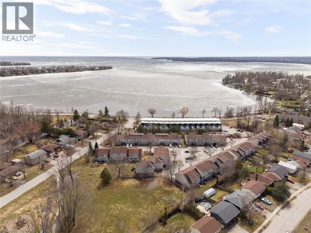 12 LANKIN Boulevard Unit# 12, Orillia, Ontario L3V6T2