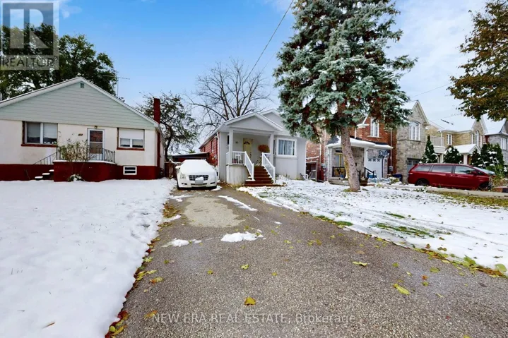 80 RENFIELD STREET, Toronto (Brookhaven-Amesbury), Ontario M6M4V7
